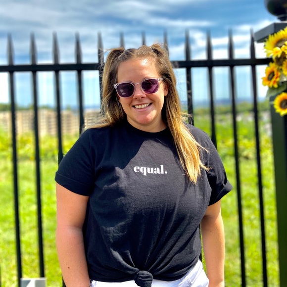 Meet your Posher, Paige - Picture 1 of 1